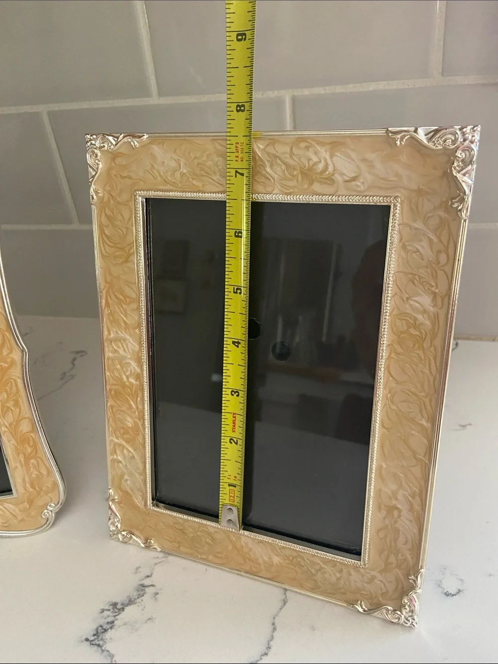 Set of 2 Decorative Marbled Picture Frames 4x6 Cream Silver Scroll Frames